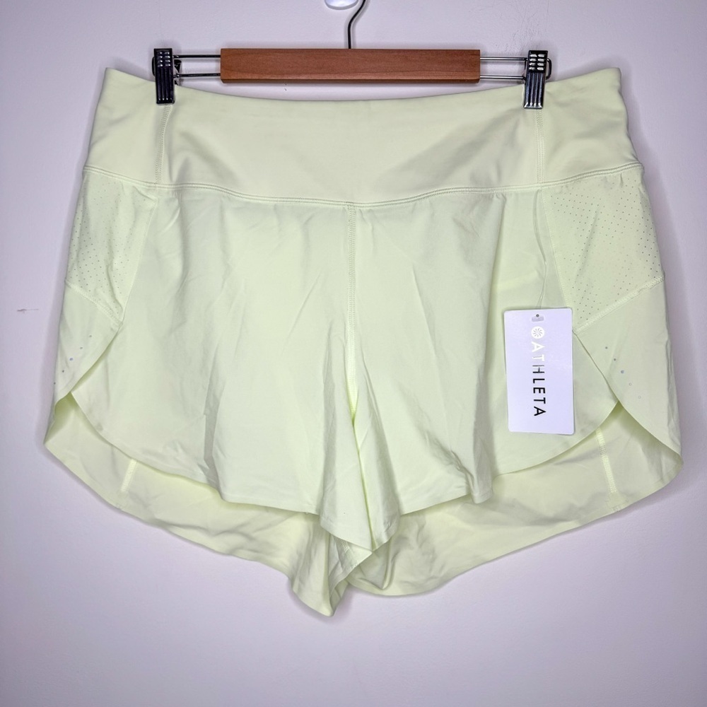 NWT Athleta Run With It Short Size 1X